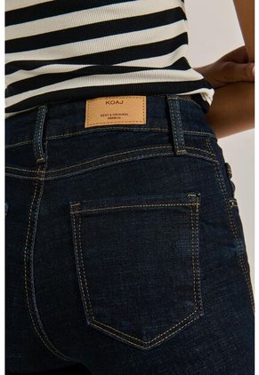 PANTALON KOAJ JEAN JEGGING STA 8368 2/24