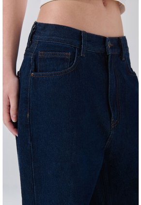 KOAJ PANTALON KOAJ JEAN BAGGY 31872 1/26