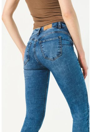 KOAJ PANTALON KOAJ PUSH UP FB 12111 3/24