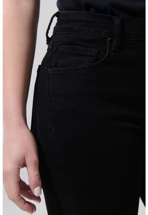 KOAJ PANTALON KOAJ JEAN JEGGING STA 28579 4/2