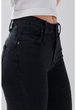 KOAJ PANTALON KOAJ JEAN PUSH UP 31869 1/26