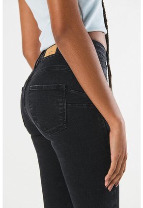 KOAJ PANTALON KOAJ JEAN PUSH UP 18943 1/25