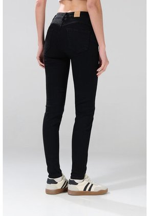 KOAJ PANTALON KOAJ JEAN PUSH UP 30623 4/25