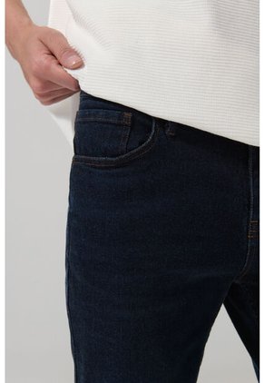 KOAJ PANTALON KOAJ JEAN SLIM 29466 4/25