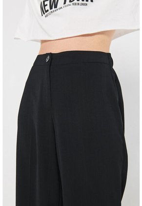 KOAJ PANTALÓN KOAJ BOTA RECTA 10768 M 3/24