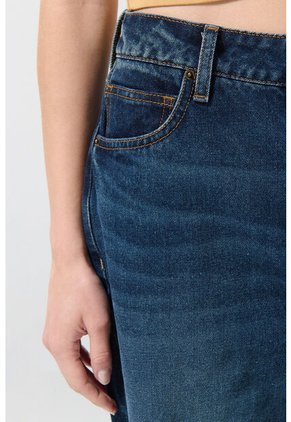 KOAJ PANTALON KOAJ 90s M 24123 2/25