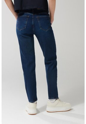 KOAJ PANTALON KOAJ JEAN MOM STA 23350 2/25