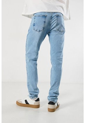 KOAJ PANTALON KOAJ SLIM 17603 4/24