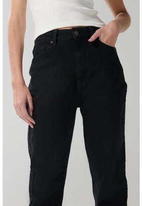 KOAJ PANTALON KOAJ JEAN MOM STA 22828 2/25