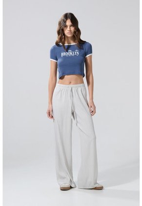 Camiseta Para Mujer Manga Corta, Cuello Y Puños En Color Contraste, Fit Ajustado Al Cuerpo.