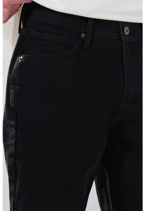 KOAJ BERMUDA KOAJ JEAN 32916 2/26