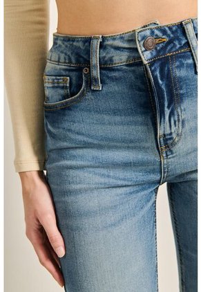 PANTALON KOAJ FLARE 8492 M 4/23