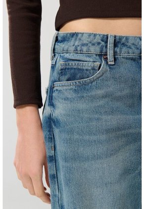 PANTALON KOAJ JEAN 90S 25032 3/25