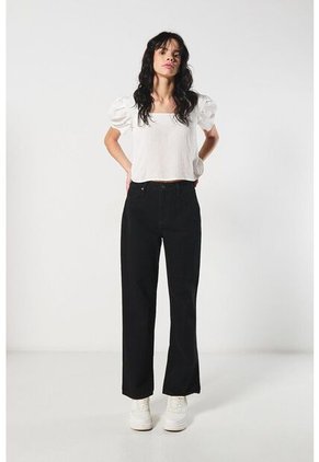 BLUSA KOAJ MG CORTA AGLOBADA 8477 4/24