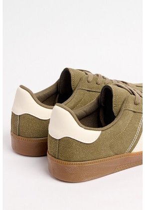 KOAJ ZAPATOS KOAJ URBANO M 15725 2/25