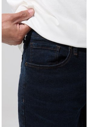 KOAJ PANTALON KOAJ JEAN SLIM 27294 3/25