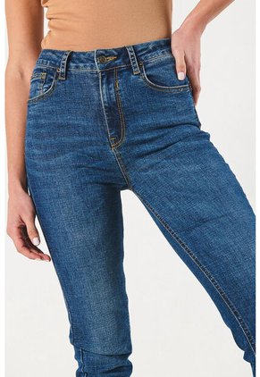 KOAJ PANTALON KOAJ PUSH UP FB 16391 4/24