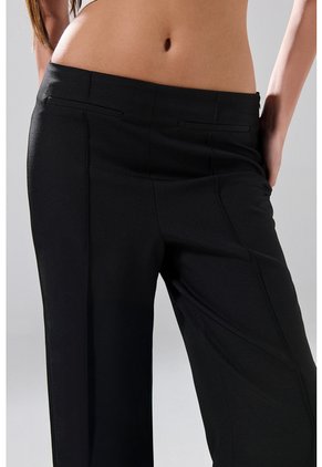 KOAJ PANTALÓN KOAJ BOTA RECTA 33680 M 3/26