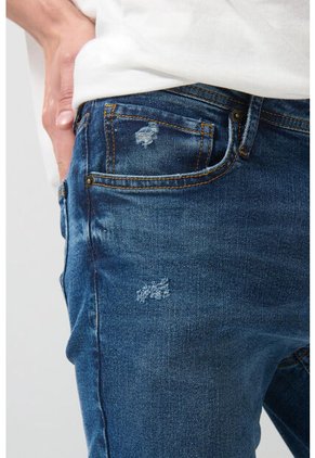 KOAJ PANTALON KOAJ JEAN SLIM 23502 2/25