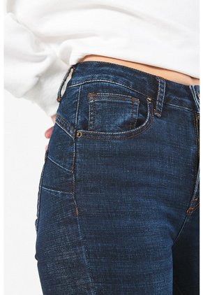 KOAJ PANTALON KOAJ PUSH UP FB 13983 4/24