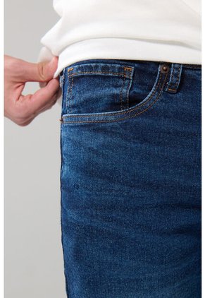 KOAJ PANTALON KOAJ JEAN SLIM 28712 4/25