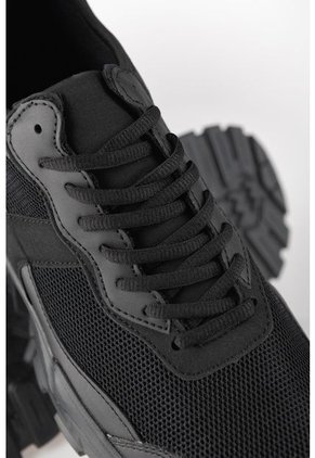 KOAJ-ZAPATOS KOAJ NOIRBLACK CHUNKY 1/22