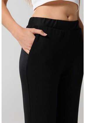 PANTALON KOAJ PALAZZO 22782 M 2/25