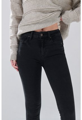 KOAJ PANTALON KOAJ JEAN PUSH UP 31841 1/26