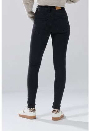 KOAJ PANTALON KOAJ JEAN PUSH UP 31841 1/26