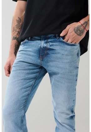 KOAJ PANTALON KOAJ JEAN SLIM 20880 1/25