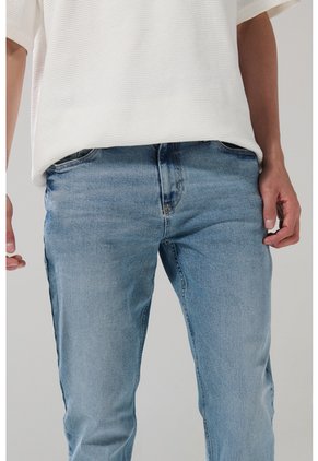 KOAJ PANTALON KOAJ JEAN SLIM 29469 4/25