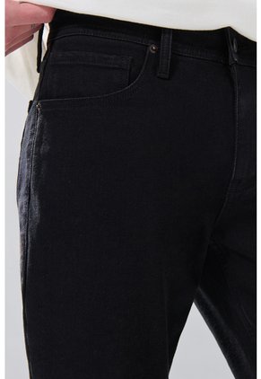 KOAJ PANTALON KOAJ JEAN SLIM 32907 2/26