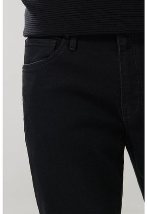 KOAJ PANTALON KOAJ JEAN STRAIGHT LEG 30008 4/