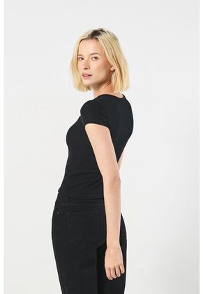 CAMISETA KOAJ TINIK 15320 4/24