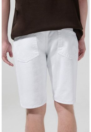 KOAJ BERMUDA KOAJ JEAN AG 27164 M 3/25