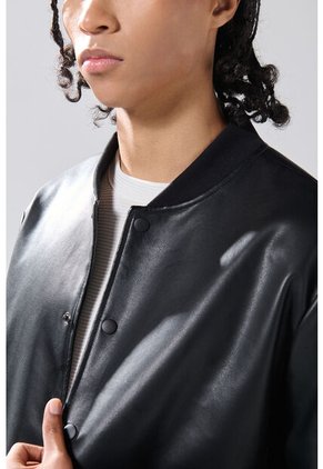 KOAJ CHAQUETA KOAJ KORT 1 4/25