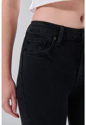 KOAJ PANTALON KOAJ JEAN PUSH UP 31693 1/26