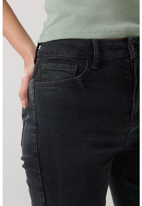 KOAJ PANTALON KOAJ JEAN STRAIGHT LEG 22357 2/