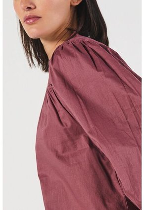 BLUSA KOAJ CUELLO NERU ML 8459 4/24