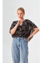 Blusa Para Mujer Manga Corta Negro Marca L&H Ref. 4R412132 de L&H