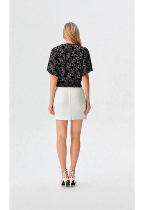 Blusa Para Mujer Manga Corta Negro Marca L&H Ref. 4R412132