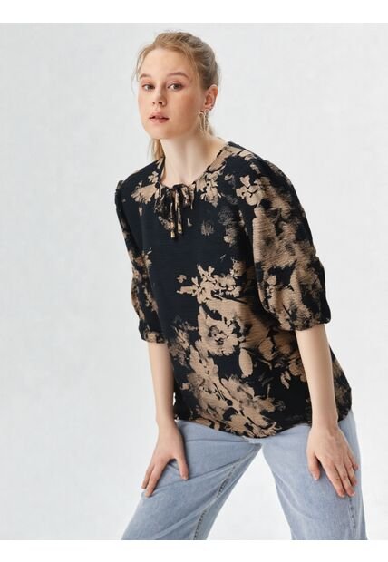 Blusa Para Mujer Manga Corta Negro Marca L&H Ref. 8E412050