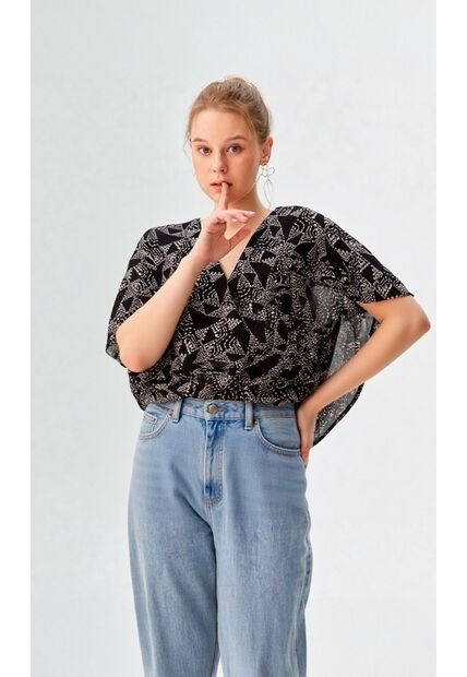 Blusa Para Mujer Manga Corta Negro Marca L&H Ref. 4R412132