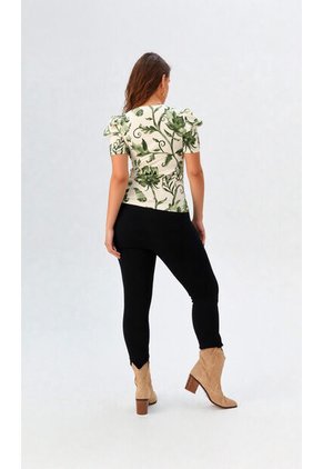 Camiseta Para Mujer Manga Corta Verde Marca L&H Ref. 1Y409021
