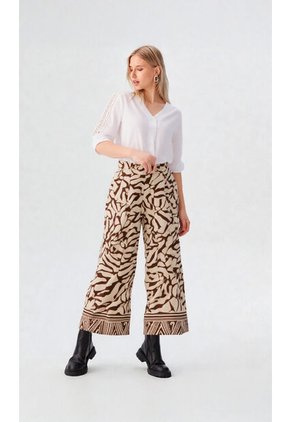 Capri Para Mujer Cafe Marca L&H Ref. 1F426084