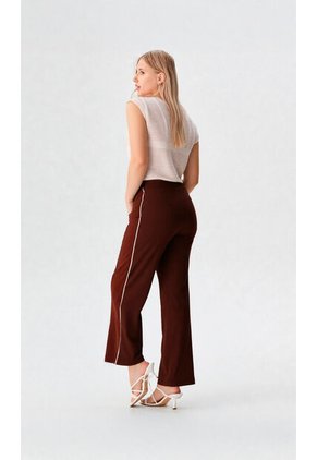 Pantalon Para Mujer Cafe Marca L&H Ref. 2J407074