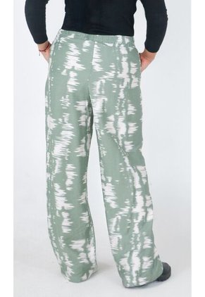 Pantalon Para Mujer Verde Marca L&H Ref. 2J407072