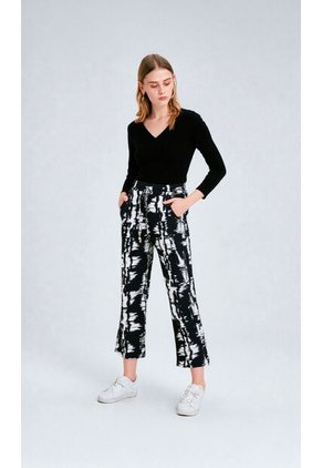 Pantalon Para Mujer Negro Marca L&H Ref. 2J407072