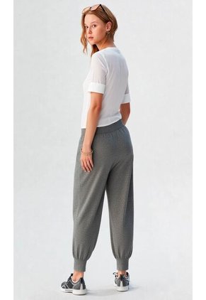 Pantalon Para Mujer Gris Claro Marca L&H Ref. 2Tk407001