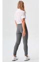 Pantalon Para Mujer Gris Claro Marca L&H Ref. 2Tk407003 de L&H